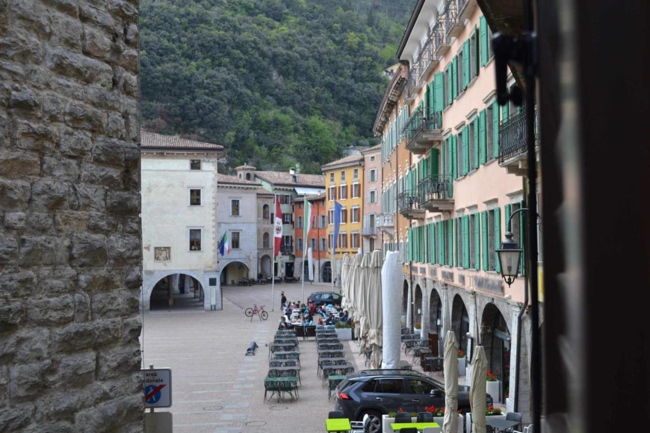 Lantica Torre Apartment Riva del Garda Exterior photo